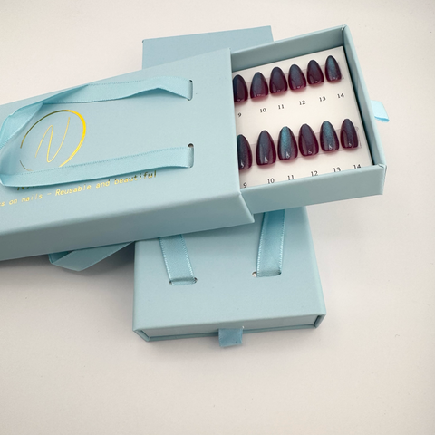 Cosmic Crush Cat Eye (lila, short almond)