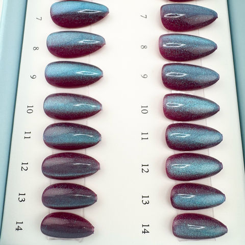 Cosmic Crush Cat Eye (lila, short almond)