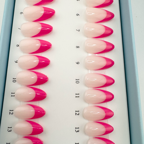 Berry Line (tunn hallonrosa kant, short almond)