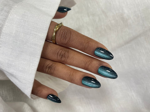 Deep Tide Cat Eye (blå, short almond)