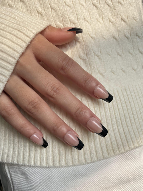 Noir Luxe (bred svart kant, short coffin)